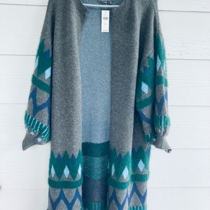 Long sweater. Brand new！